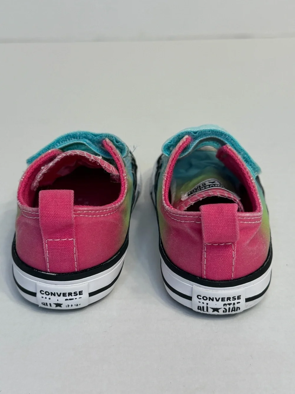 Title:Converse Chuck Taylor All Star EasyOn Low TD Bright Ombre Size 6 Infant